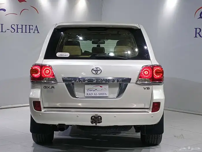 لاندكروزر GXR فل كامل 2013 8