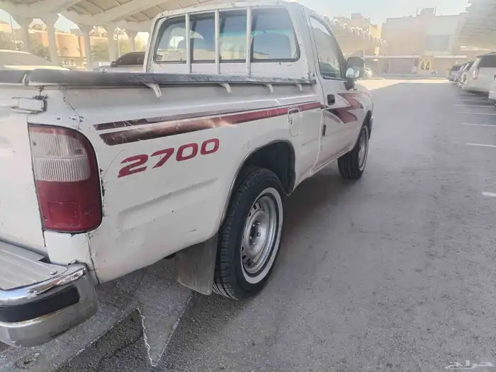 تويوتا هايلكس 4