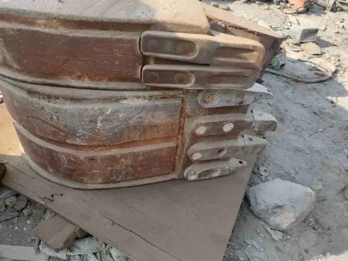 للبيع عدد 2 باكت عرجاء او جي سي بي 7