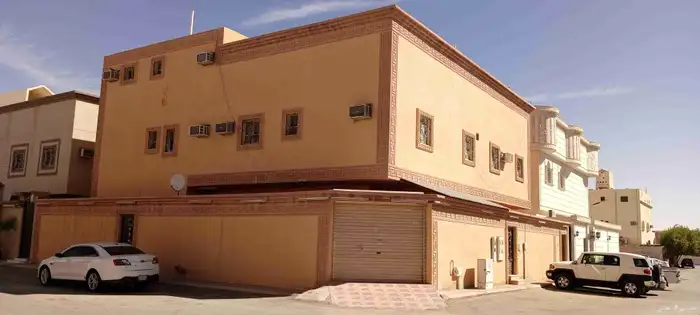 فيلا للبيع دور وثلاث شقق 3