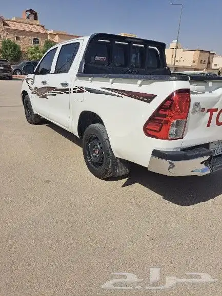 تويوتا هايلوكس ديزل غمارتين 2022 3