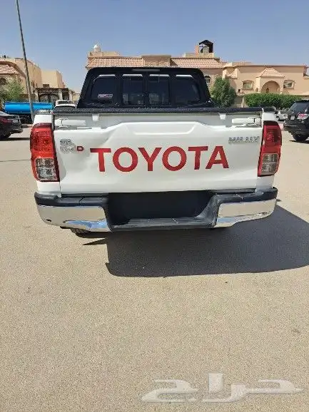 تويوتا هايلوكس ديزل غمارتين 2022 5