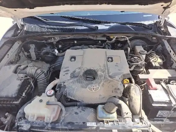 تويوتا هايلوكس ديزل غمارتين 2022 18