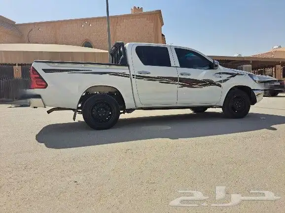 تويوتا هايلوكس ديزل غمارتين 2022 2