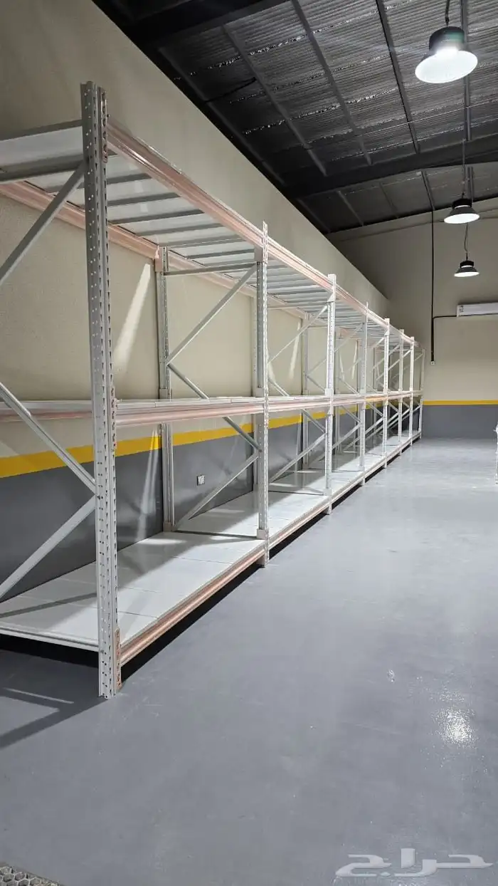 يوجد لدينا رفوف مستودعات سوبرات محلات 1
