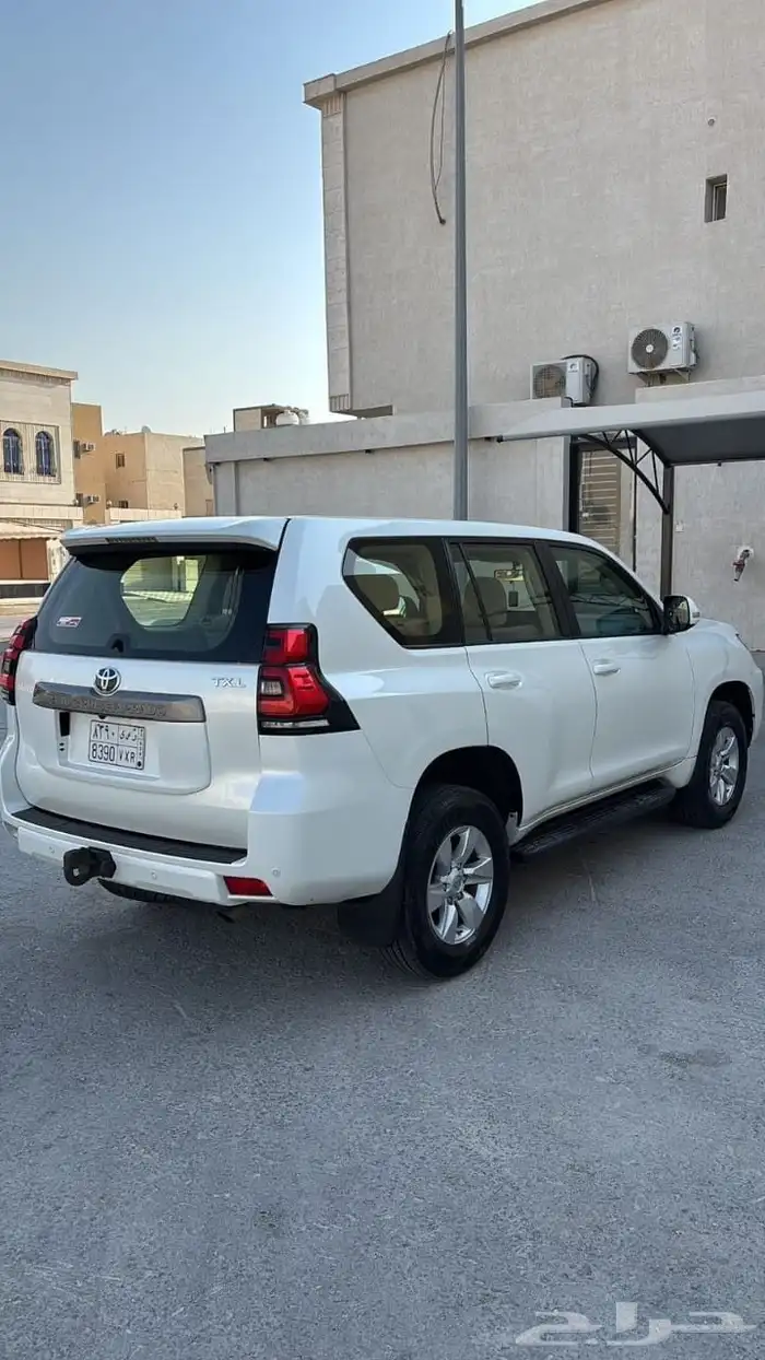 تويوتا برادوا 2023 مخزن 1