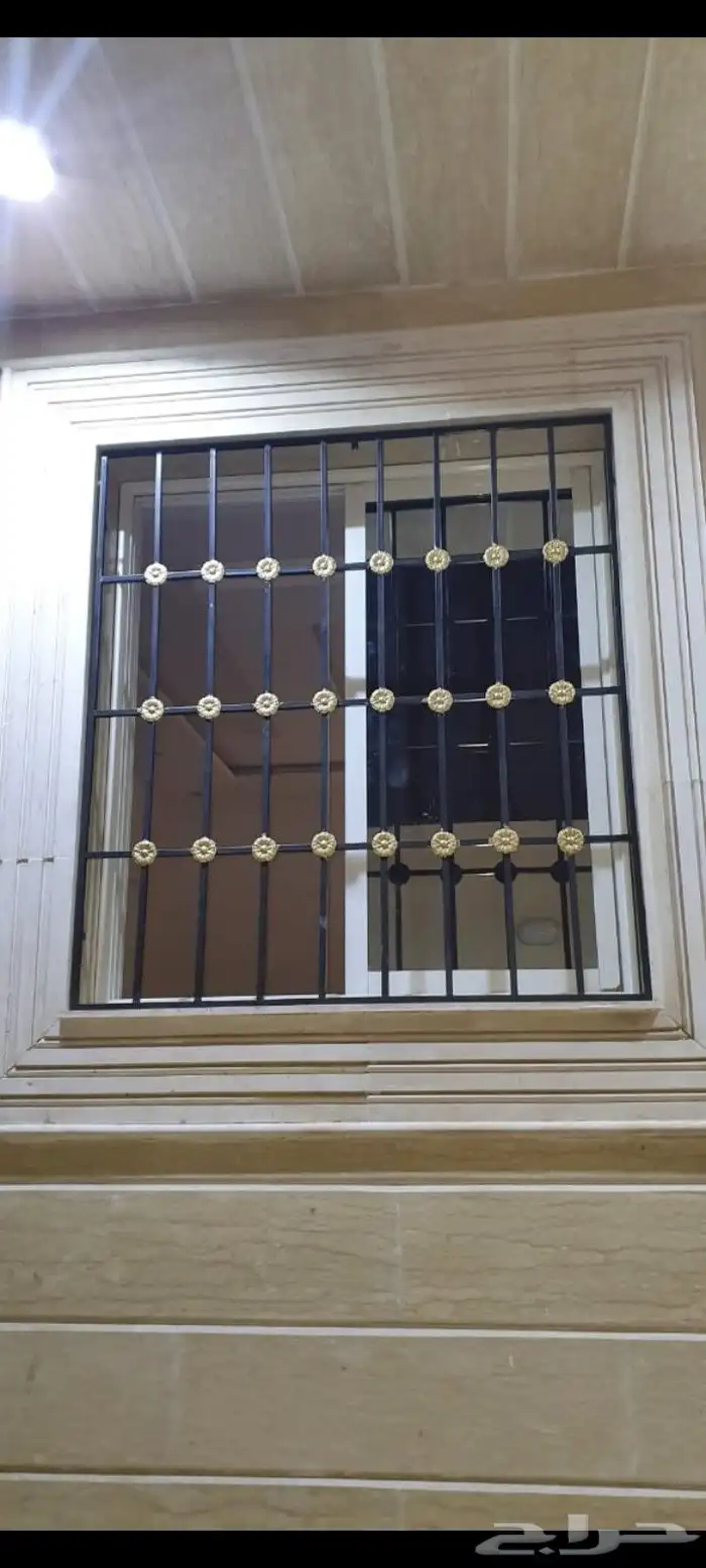 ورشه  مركز العدنان الحداد و المنيوم  باب   حديده   خارجي 4