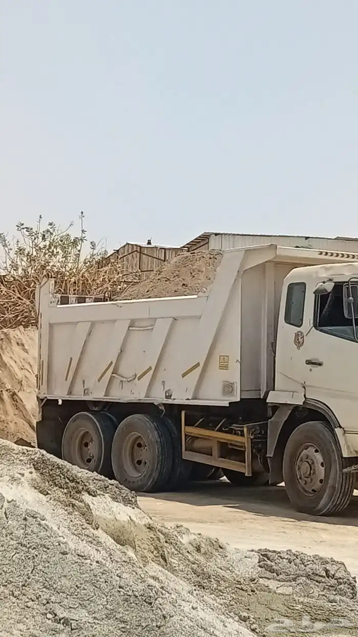 توريد جميع مواد البناء بطحه طوب عتب تريلات بطحاء وسكاسي أسمن 0