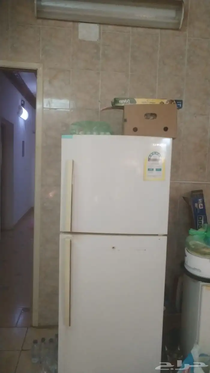 مجموع ال اغراض غرفت النوم 4سريرنفرواحد ثلاجه 3غرفه فرش 5