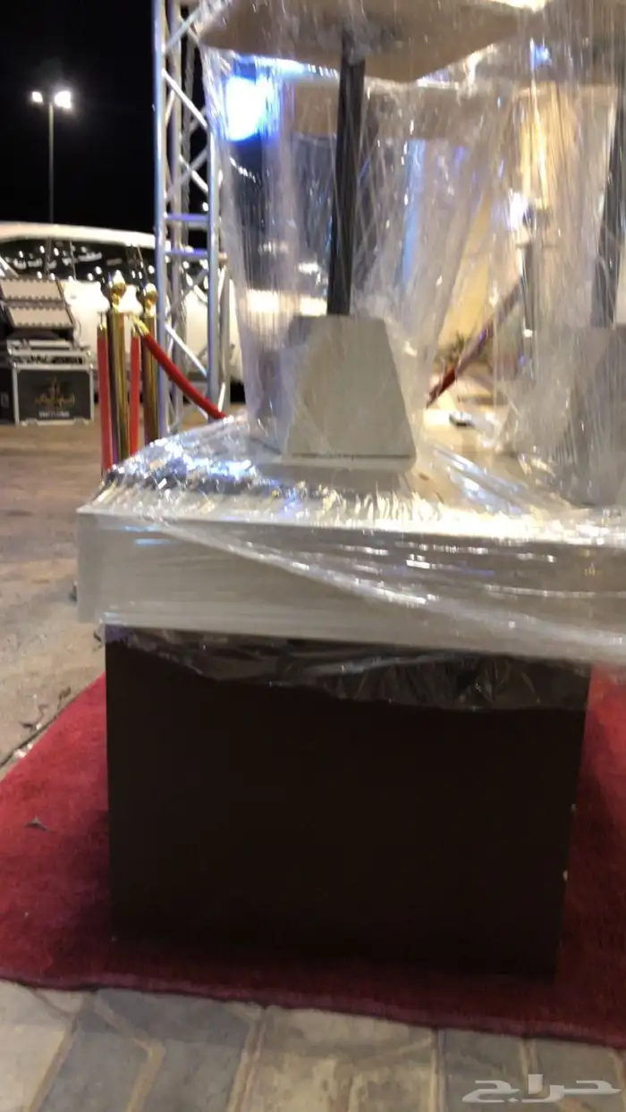 طاوله للبيع 1