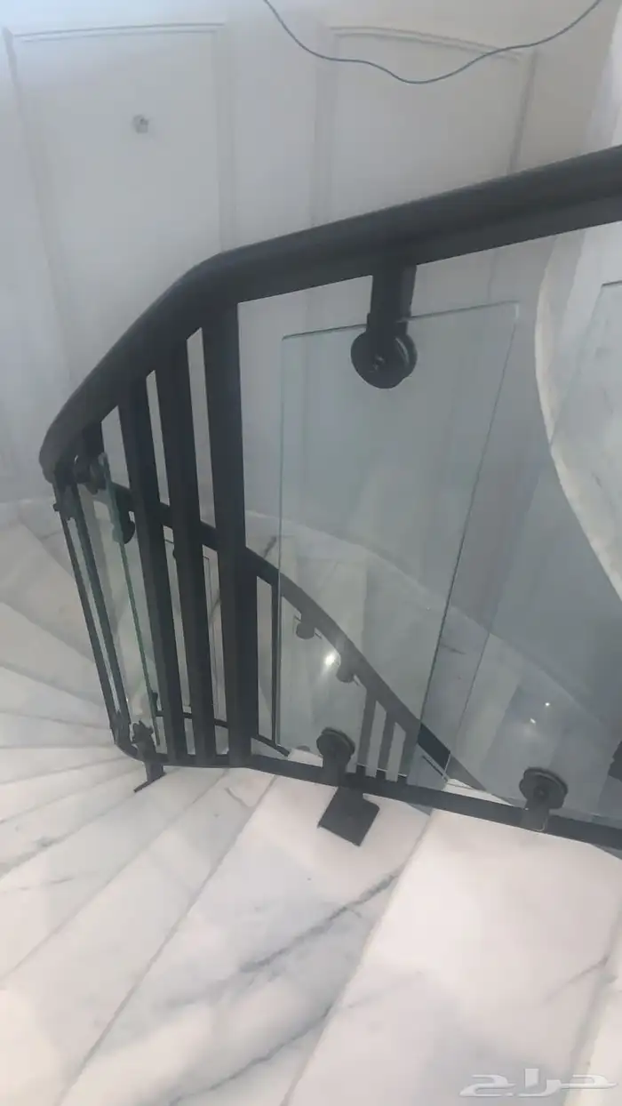 ورشه  مركز العدنان الحداد و المنيوم  باب   حديده   خارجي 5