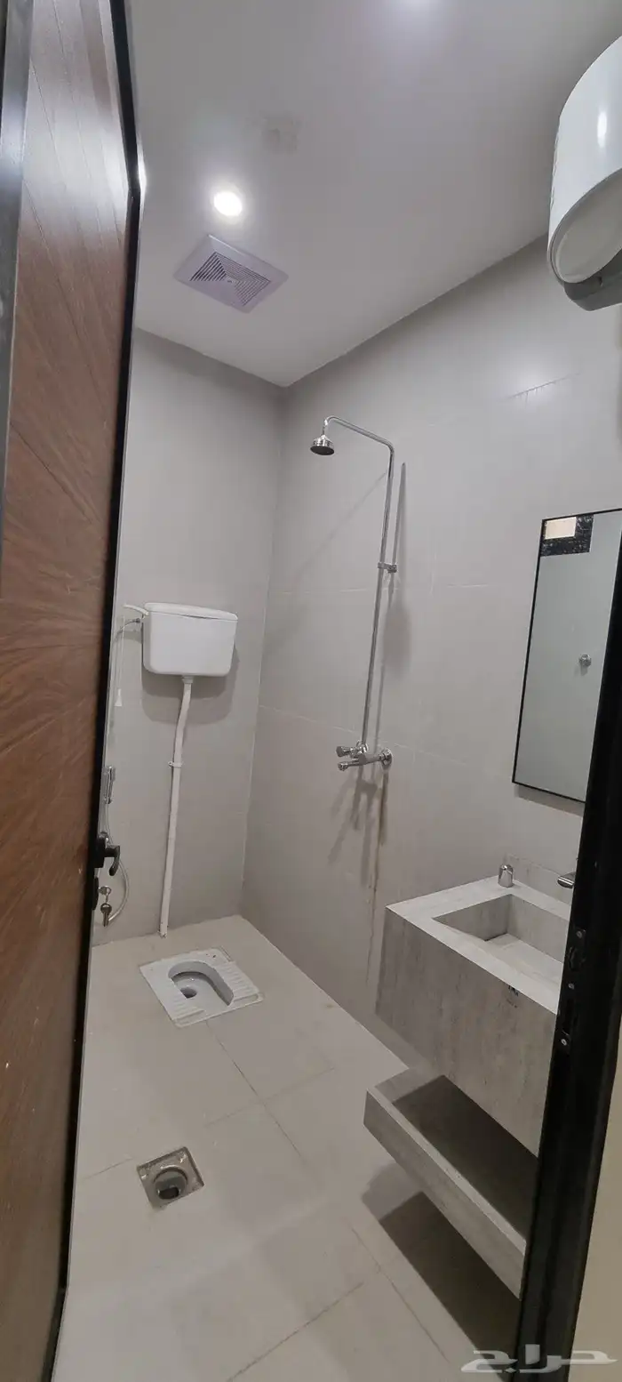 شقة للبيع في صامطة تشطيب راقي خلف الاتصالات مخطط الطالبي 13