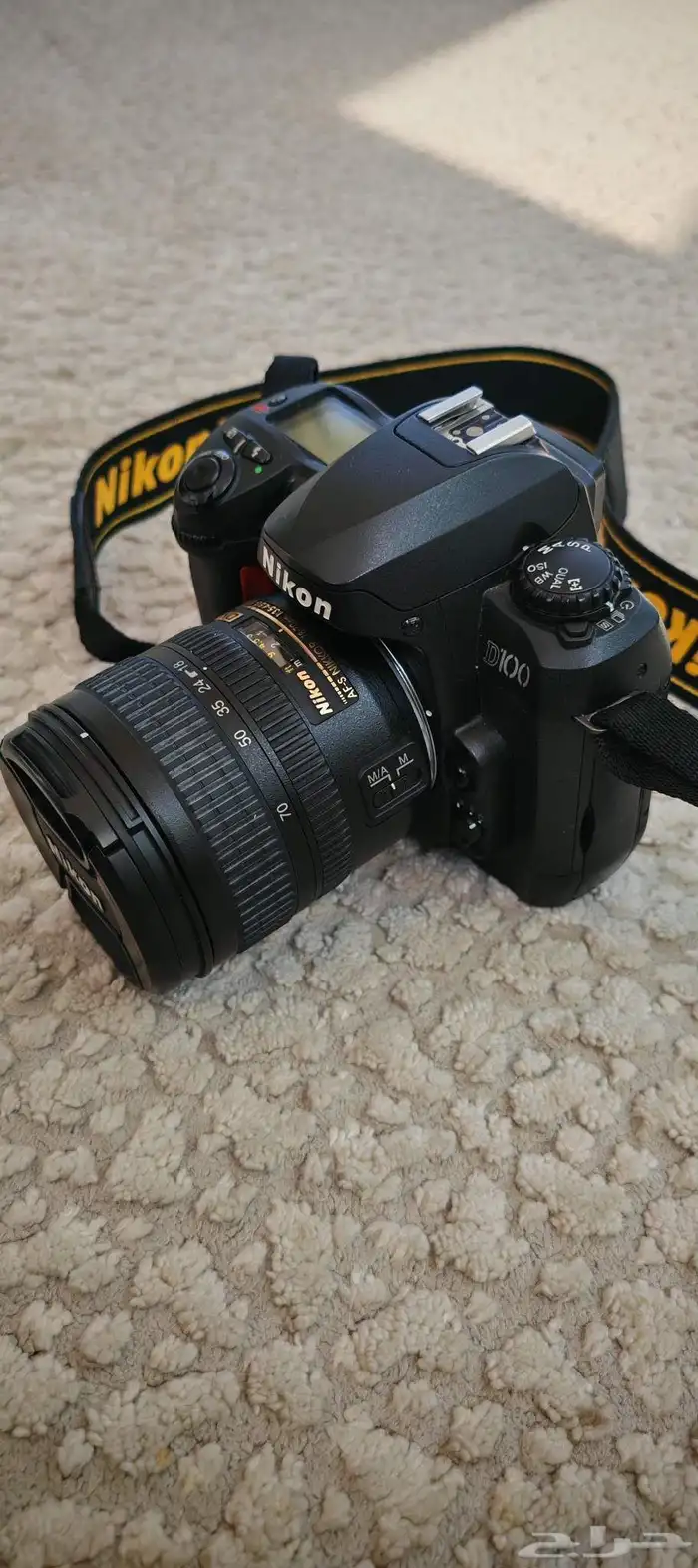 كاميرا نيكون 6