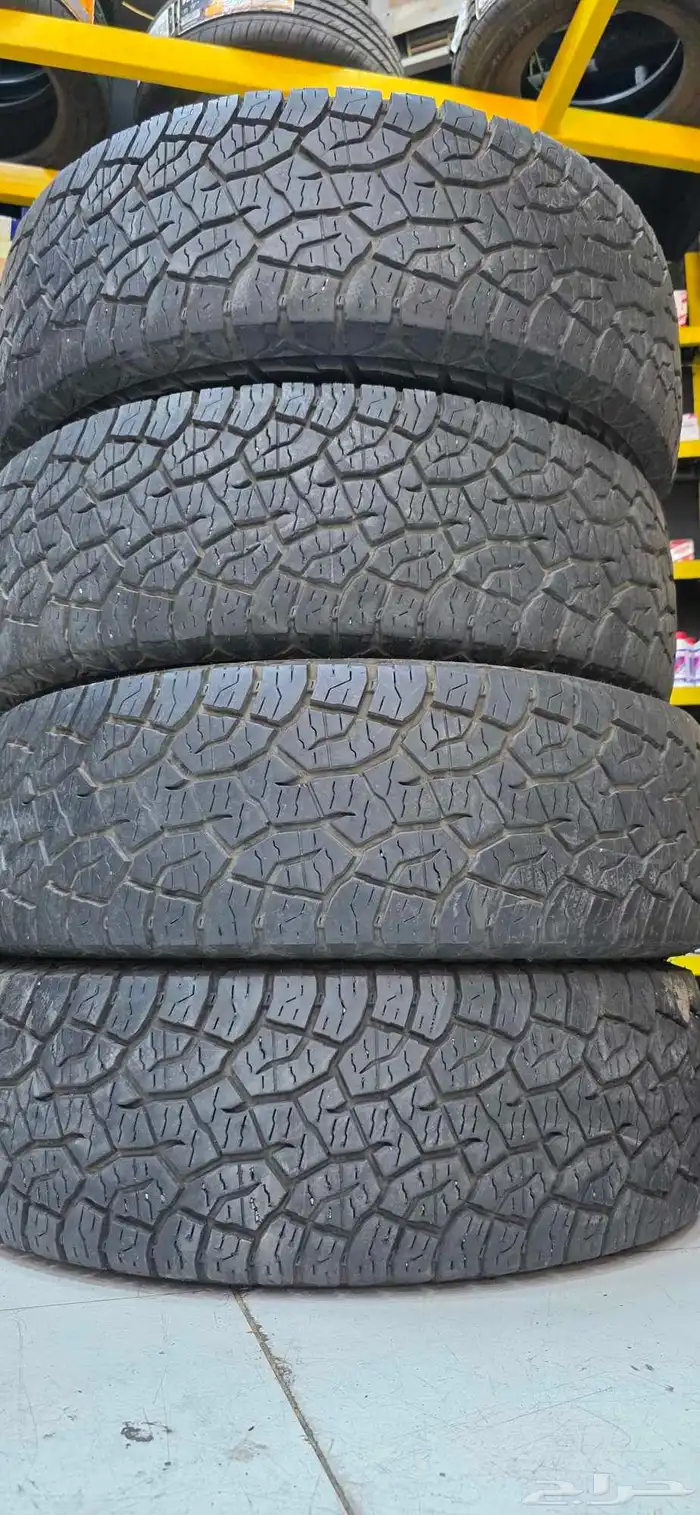 4 طقم كفرات كومهو ربع حجري مقاس 265 70 17 0