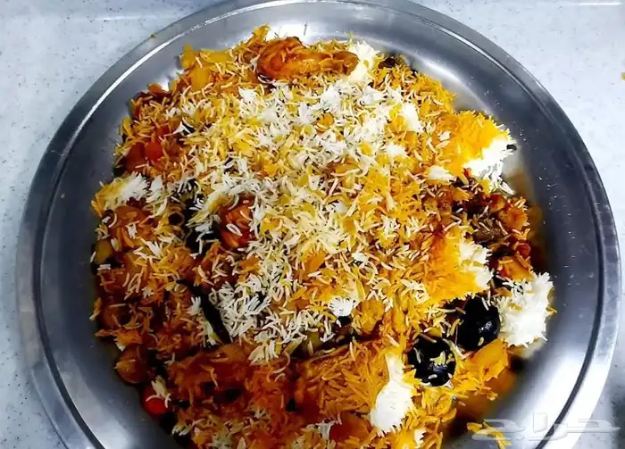 انا طباخ فنان بطبخ وسواق ابي شغل قصر شيوخ فلل بيوت 7