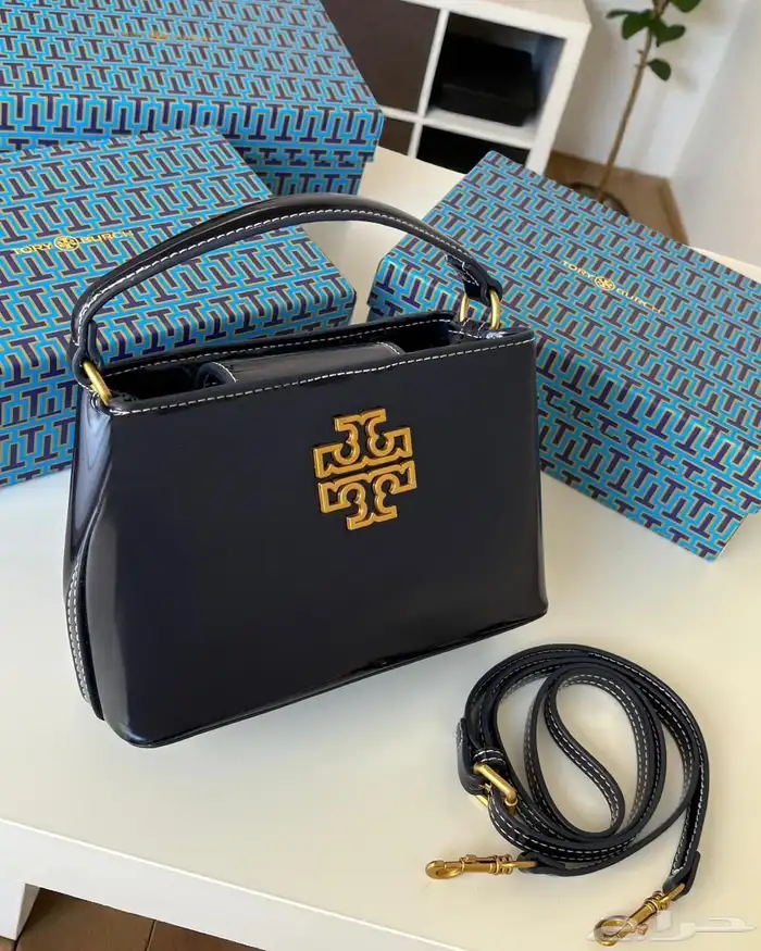 شنط ماركه يتوفر لدينا ماركه عدادت النوع توصيل جده ورياض 9