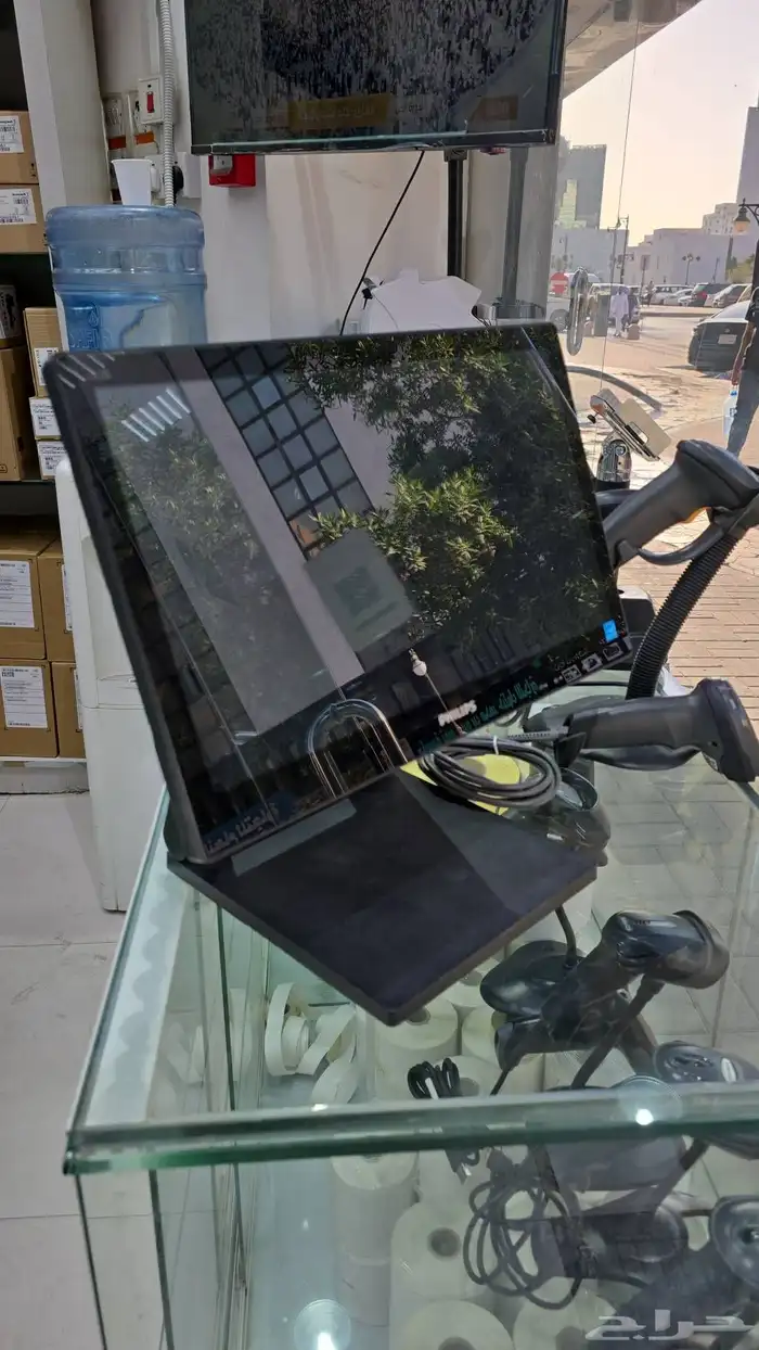 كاشير لمس مع برنامج مبيعات معتمد ومربوط ودرج وطابعة ضمان 1