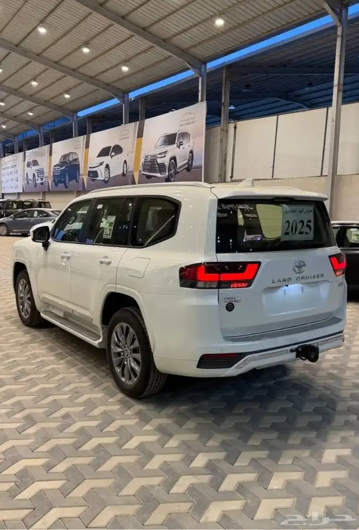 تويوتا جكسار L4 سعودي بنزين ابيض 2025 ( باقل سعر ) 9