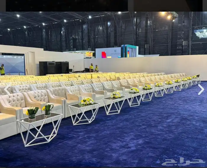 تاجير كنب كراسي مكتبيه طاولات مكتبيه طاولات استقبال 0