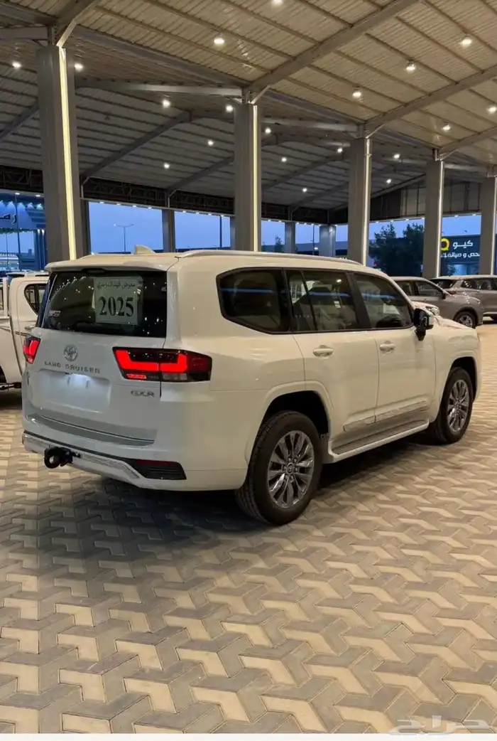 تويوتا جكسار L4 سعودي بنزين ابيض 2025 ( باقل سعر ) 8
