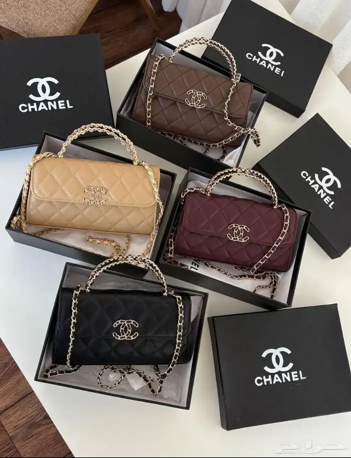 شنط ماركه يتوفر لدينا ماركه عدادت النوع توصيل جده ورياض 12