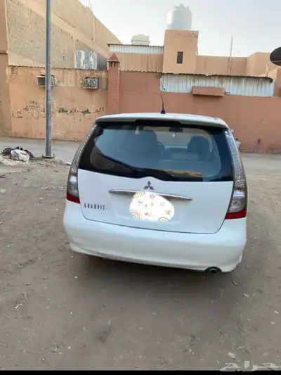 ميتسوبيشي جرانديز 2010 index