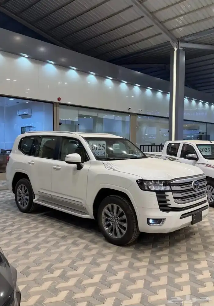 تويوتا جكسار L4 سعودي بنزين ابيض 2025 ( باقل سعر ) 6