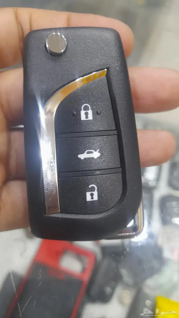 نسخ المفاتيح البصمة والعادي فتح شقق وخزنات تصليح ريموتات وبر 1