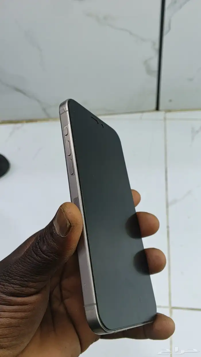 جوال 15 برو ماكس مع كامل أغراضه نسبه البطارية 88 حلي كياد 6