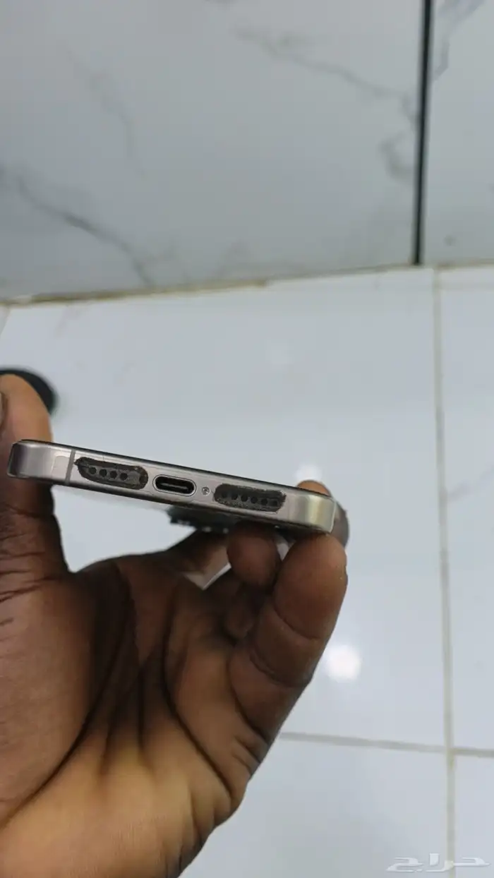 جوال 15 برو ماكس مع كامل أغراضه نسبه البطارية 88 حلي كياد 1