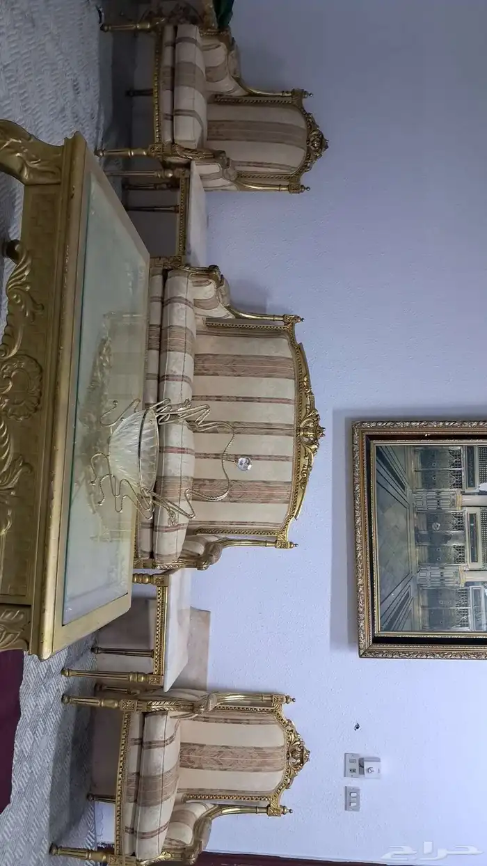 اثاث منزلي كنب ومفروشات 0