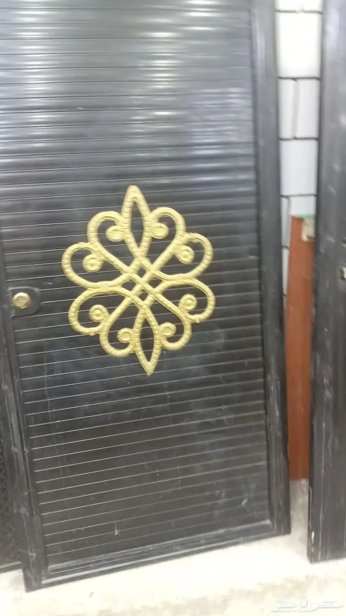 ابواب خشب مستخدمه وابواب المنيوم ا حديد جديد للبيع 4