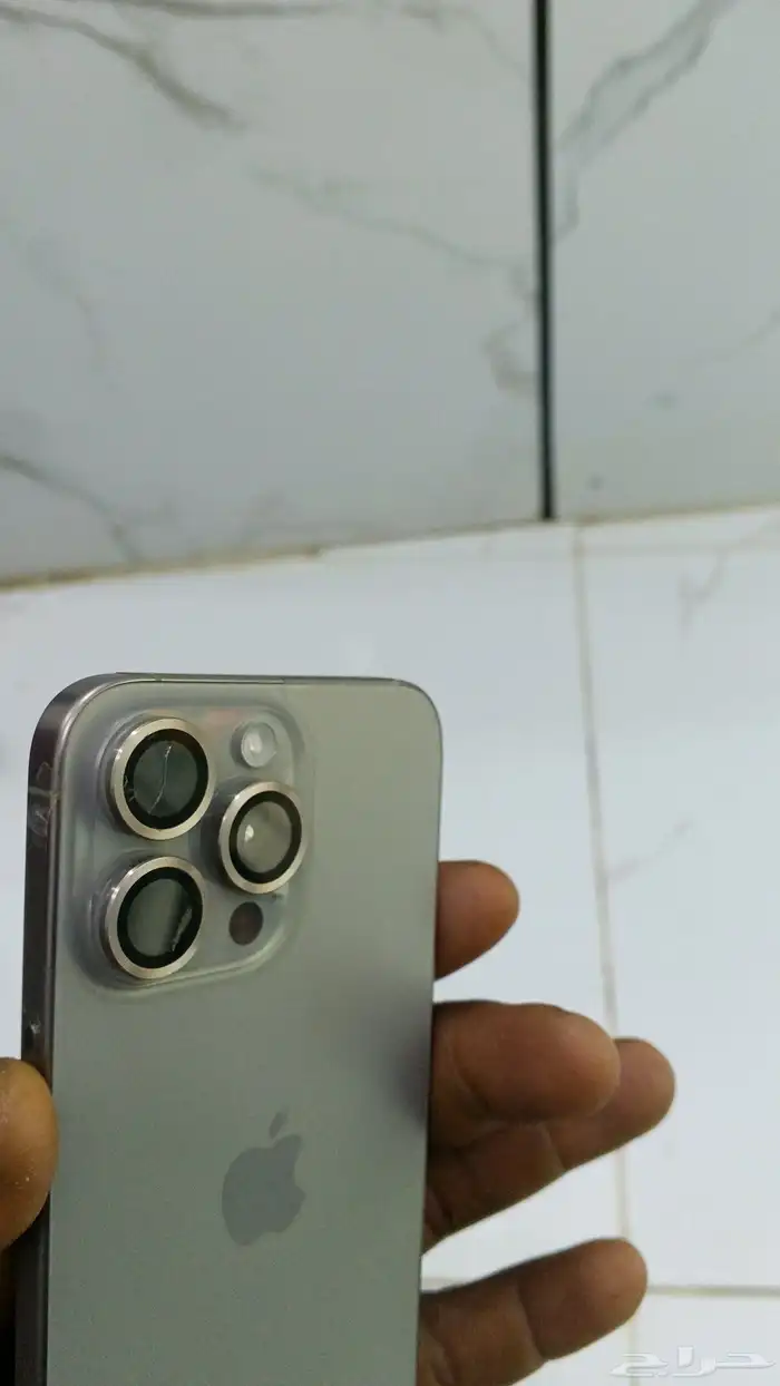 جوال 15 برو ماكس مع كامل أغراضه نسبه البطارية 88 حلي كياد 4