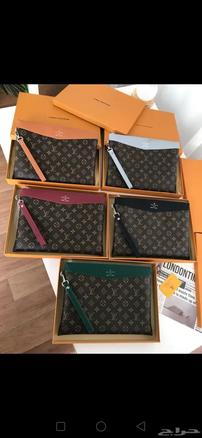 شنط ماركه يتوفر لدينا ماركه عدادت النوع توصيل جده ورياض 25