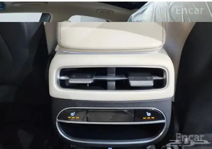 جينيسس GV70 2024 9