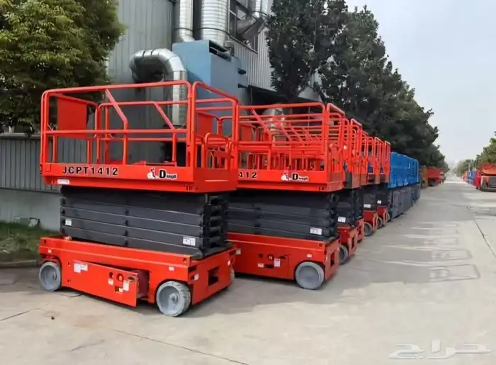 ابو فارس لجميع المعدات الثقيله للايجار يومي شهري سنوي 7