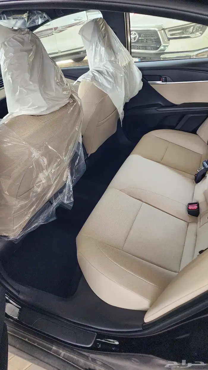 تويوتا كامري فئة E بنزين جنوط سعودي اسود ورمادي( باقل سعر ) 13