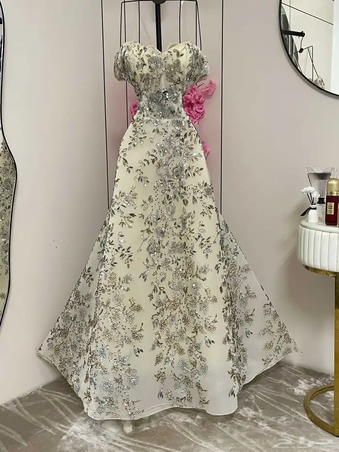 فساتين مناسبات حديثه وراقية خامات فخمه ومريحه في اللبس نشحن 17