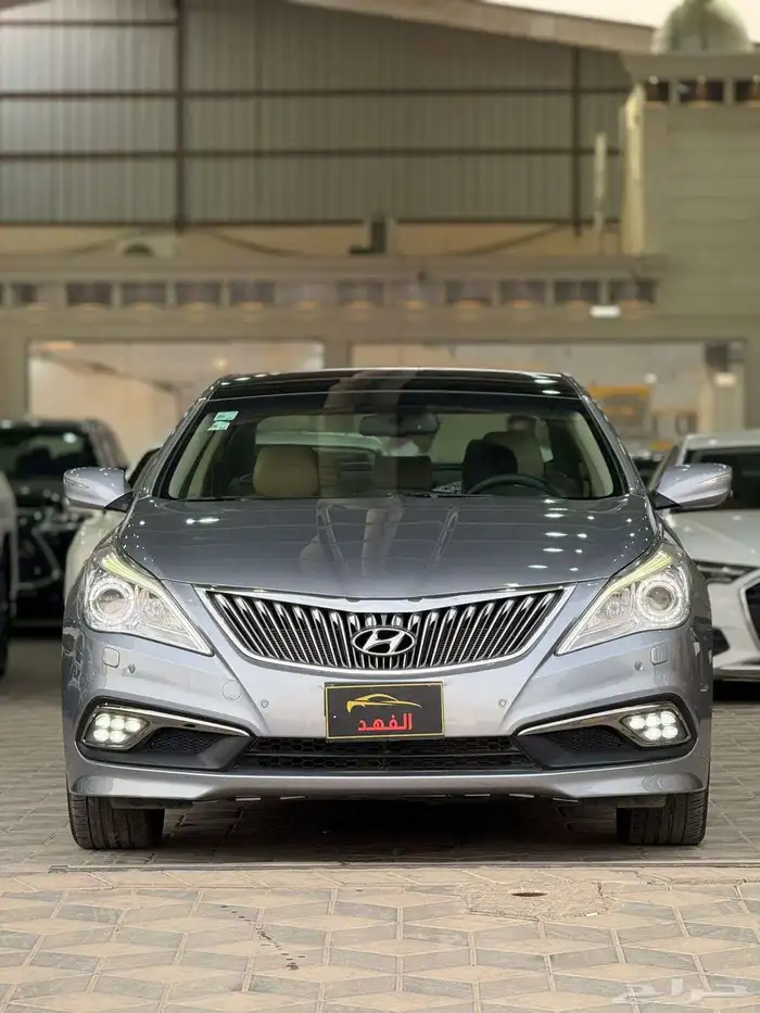 للبيع ازيرا 2016 فل كامل مخزن 4