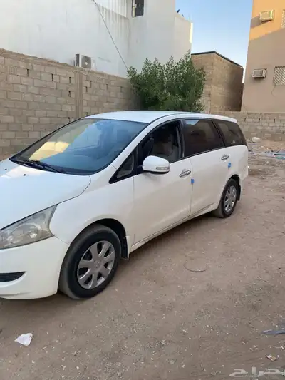 ميتسوبيشي جرانديز 2010 index