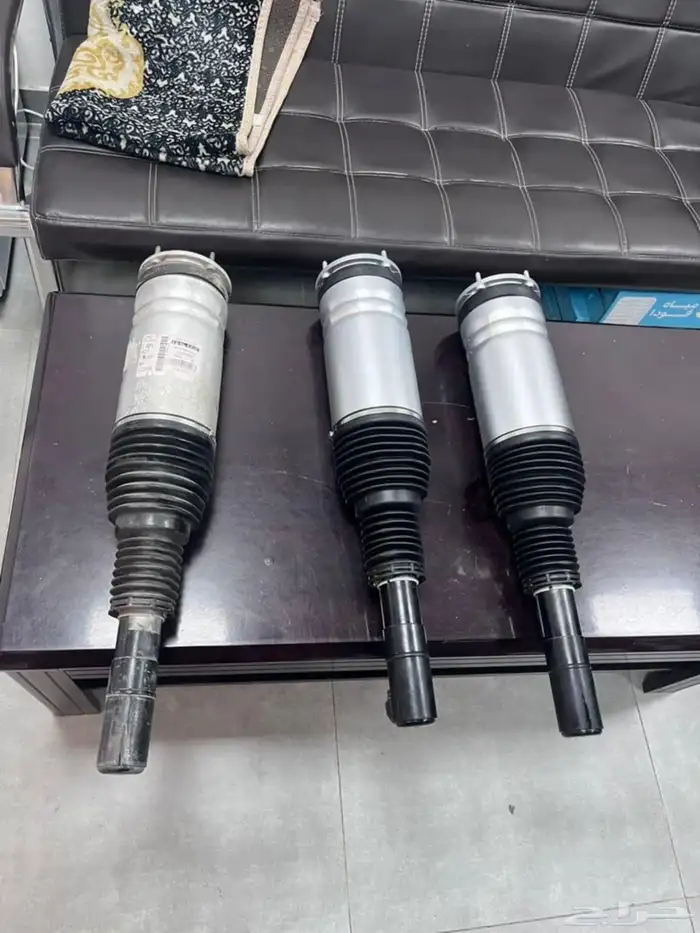 لاصلاح وتغيير مساعدات هيدروليك مع الضمان 17