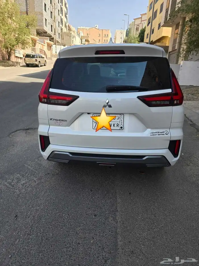 ميتسوبيشي اكسباندر 2025 2