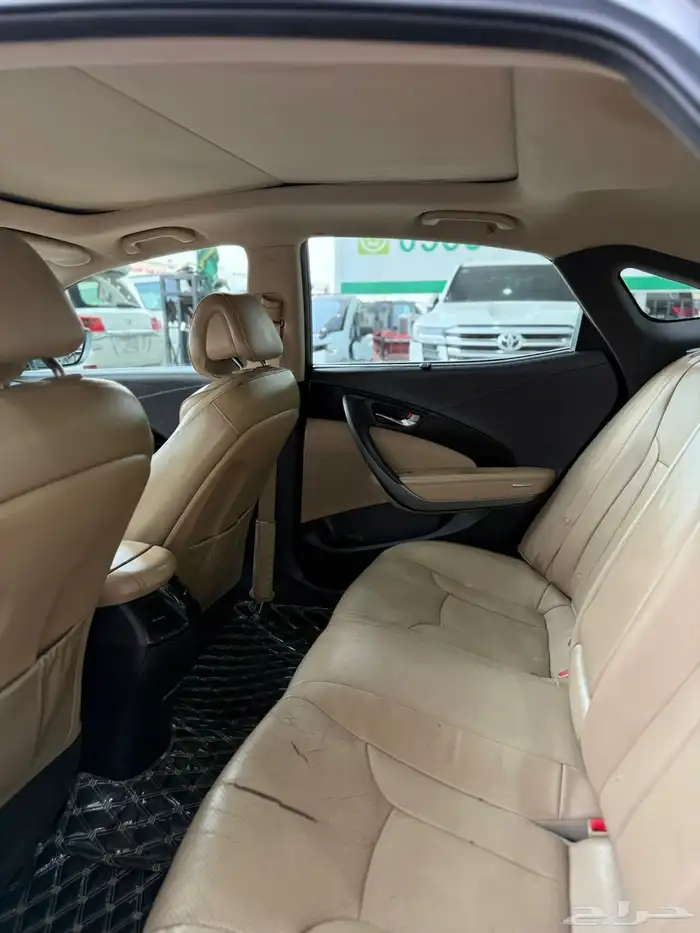 للبيع ازيرا 2016 فل كامل مخزن 11