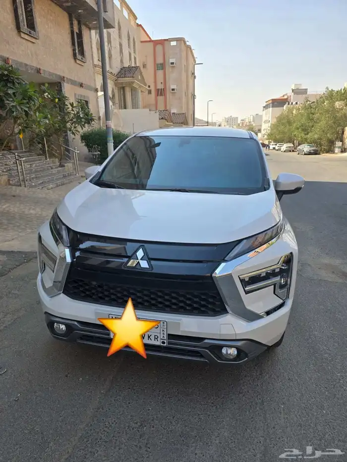 ميتسوبيشي اكسباندر 2025 4