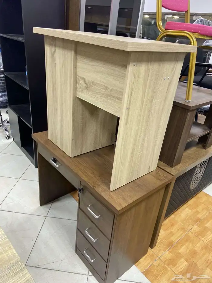 طاولات مكاتب متوفرة بأحجام مختلفة  100 سم  120 سم  140 سم 28