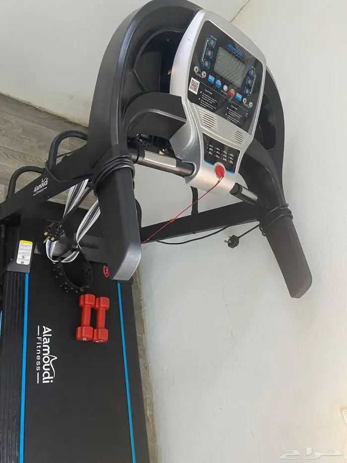 سير كهربائي من شركة العمودي استخدام اقل م شهر يحتوي بملحقاته 5