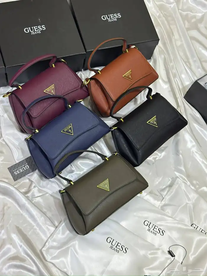 شنط ماركا اصليه يوجد لدينا خدمة توصيل 10