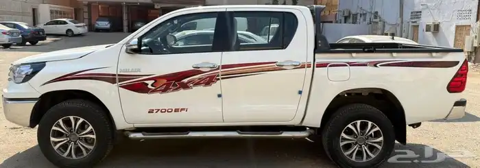 تيوتا هايلوكس 2016 لون ابيض لولي 1