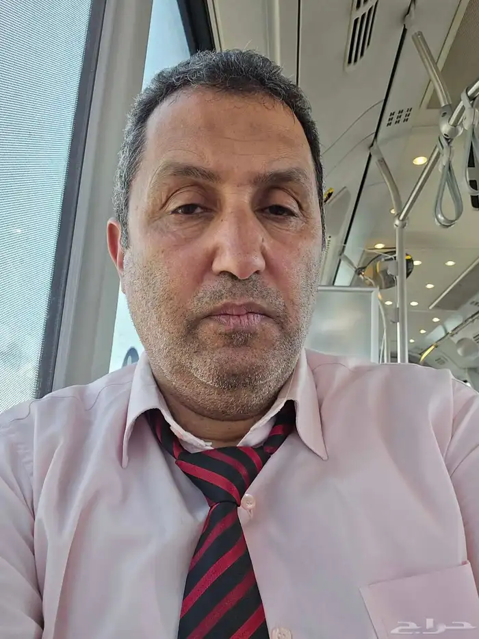 معلم خبير في تاسيس الصفوف الاولية واللغة العربية والخط العرب 0