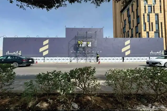 تصنيع وتنفيذاسوار المشاريع وبوثات المعارض 3